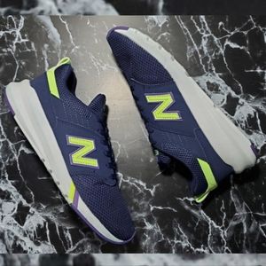 New Balance 009 Sneakers in Navy/Lime